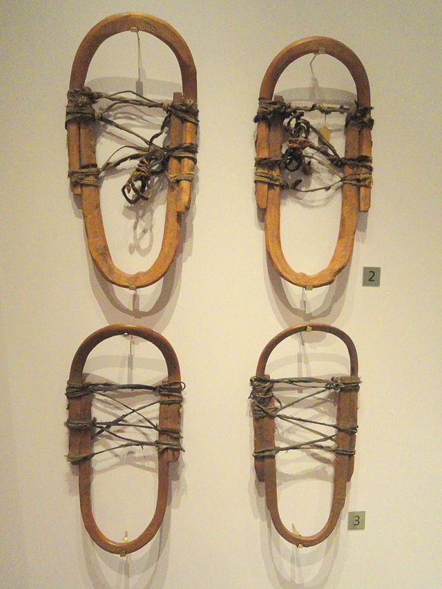 ainu_snowshoes-_bekkai-_hokkaido-_japan-_acquired_1888_-_royal_ontario_museum_-_dsc09568